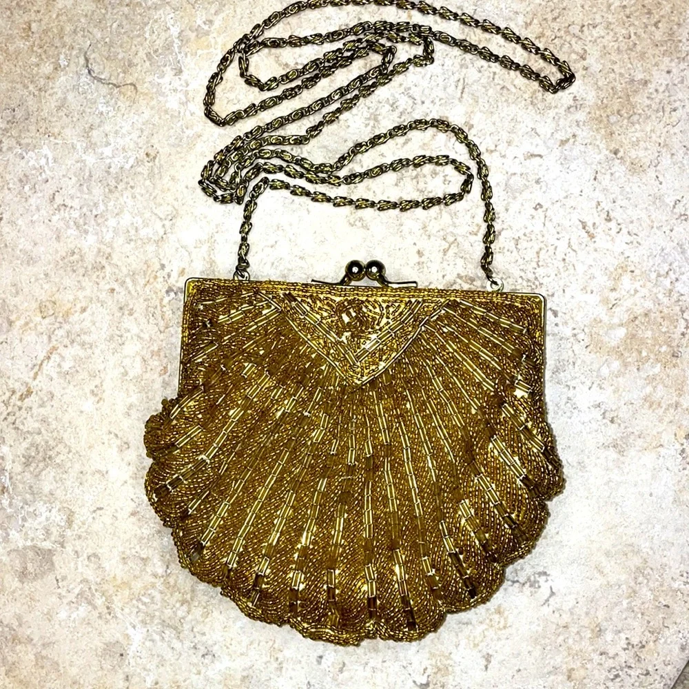 Vintage 50-60’s La Regale Golden Beaded Clutch Kiss Lock Clam Shell Evening Bag. - Picture 9 of 9